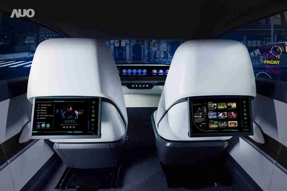 人生就是博新一代Smart Cockpit 2024，，以Micro LED先进显示技术优势，，，创建〝可卷式后座娱乐显示器〞，，，仅在互动时才显示出所需画面及信息，，扩充更丰富的娱乐和交互信息服务，，，获国际奖项荣耀