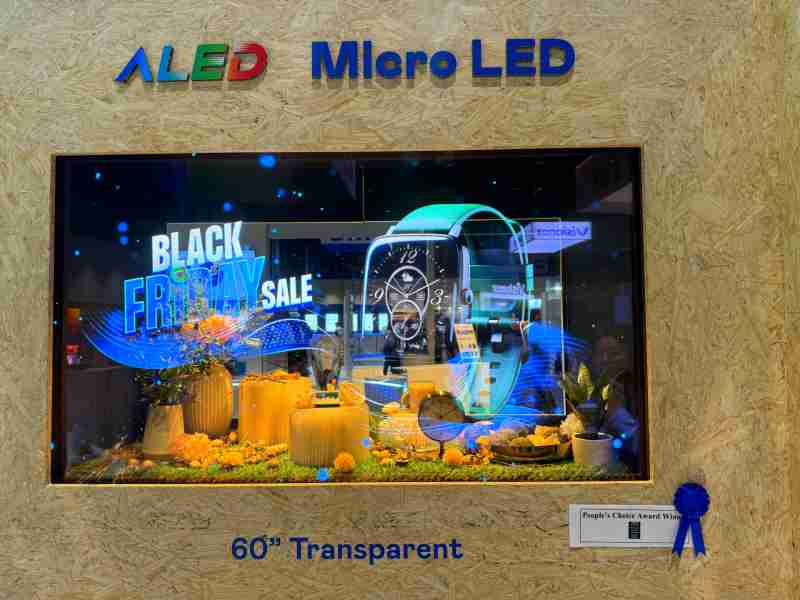人生就是博60吋高透明度Micro LED显示器获”最佳Micro LED技术应用奖”，，，将Micro LED面板透明化之设计特性极致发挥，，以可扩展性无缝拼接技术打造，，，具备600 nits全画面亮度、、、、大于60%穿透率及超过NTSC 110%的优异广色域表现，，可依需求灵活应用于各种场域