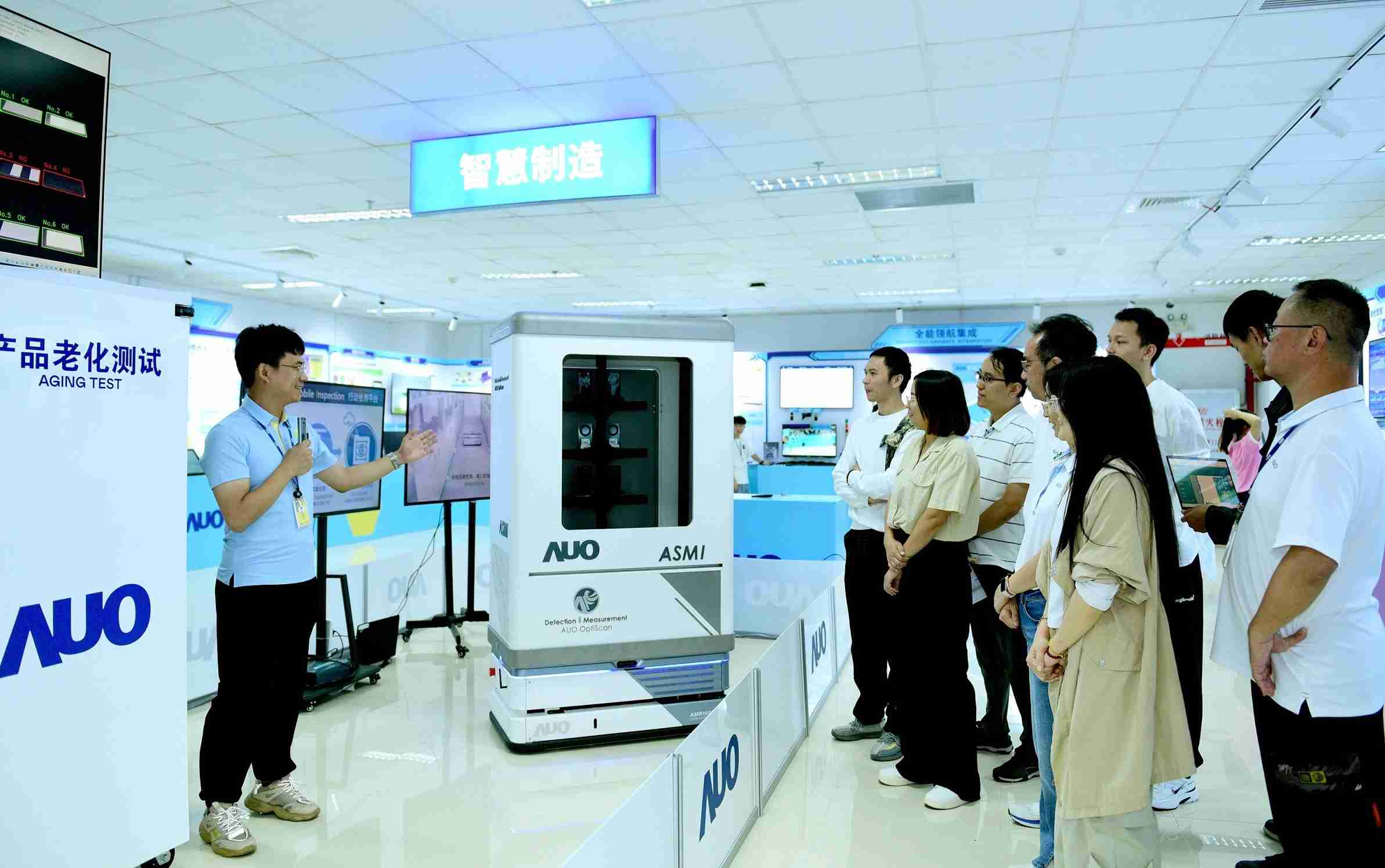 人生就是博厦门将5G+ABC技术串联生产管理全流程，，，，打通研发、、、、采购、、、、生管、、、、制程、、设备、、、、质量等产品全生命周期制造流程，，，完成数字化设计、、、智慧供应链、、智能座舱、、全流程设备管理、、数据驱动优化、、智慧在线检测、、、智慧品管等自适应生产模式升级